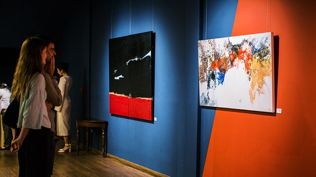 Ana Mandara Đà Lạt mở rộng không gian nghệ thuật với các triển lãm hội họa
