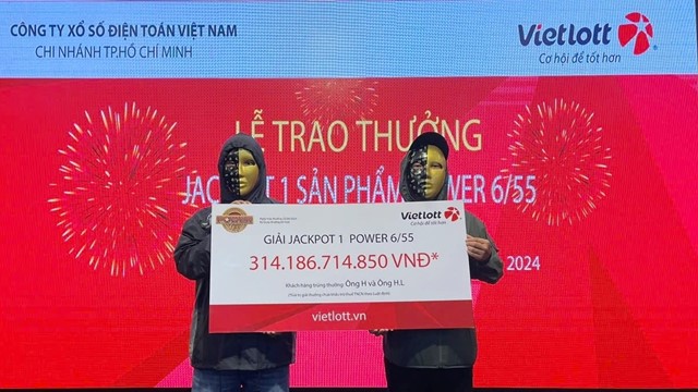 Hé lộ số tiền thuế người chơi trả cho mỗi tấm vé số Vietlott 10.000 đồng