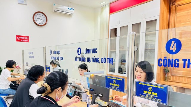 Ngày đầu vận hành mô hình chính quyền địa phương 2 cấp diễn ra thông suốt