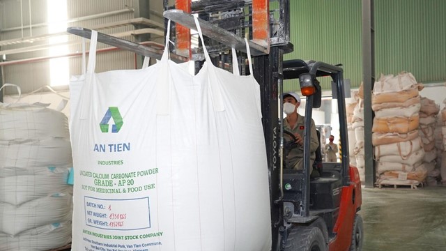 Cổ phiếu tăng trần 5 phiên liên tiếp, An Tiến Industries (HII) giải trình thế nào?