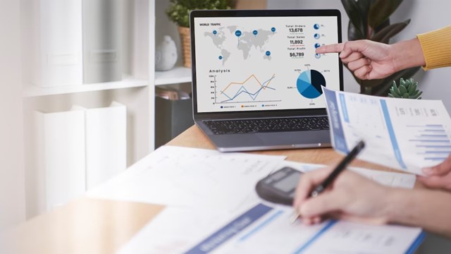 Bất động sản Unity: “Chìm” trong thua lỗ, vừa bị xử phạt do vi phạm công bố thông tin