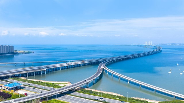 Cầu vượt biển dài nhất Việt Nam và thứ 3 Đông Nam Á gỡ “nút thắt” mặt bằng