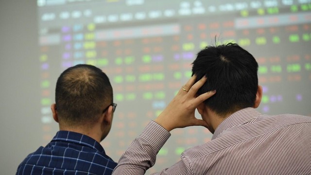 Nhiều “ông lớn” đối diện nguy cơ phải rời sàn chứng khoán