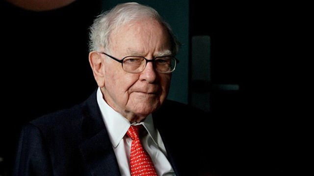 Warren Buffett tiết lộ 1 bí quyết then chốt giúp các nhà đầu tư mới thành công hơn