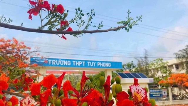 Phẫn nộ thầy giáo quan hệ bất chính với học sinh lớp 10 ở Bình Thuận: Không chỉ quan hệ nhiều lần mà còn quay video lại