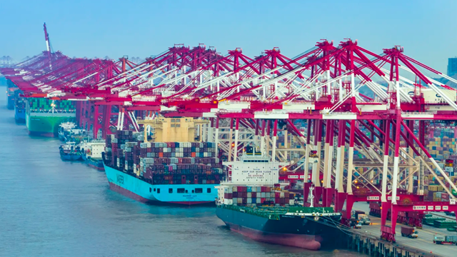 Nền kinh tế lớn nhất thế giới 'lung lay': Giá cước vận tải biển dự kiến tăng cao, hàng loạt doanh nghiệp nhỏ 'khó trụ lại'