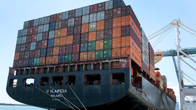 Mỹ chính thức 'ra tay' với tàu Trung Quốc: Áp phí nặng theo từng chuyến, tăng dần đến 2028