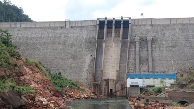 Người dân Lào bàng hoàng vì giá điện tăng sốc, hóa đơn 1 tháng lên đến hơn 3 triệu đồng