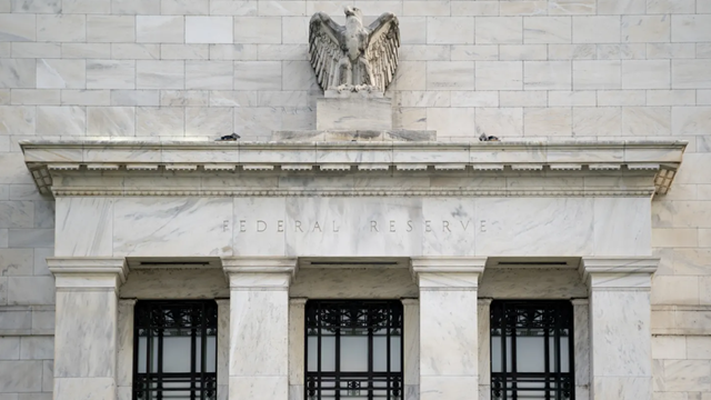 Trái phiếu bị bán tháo ồ ạt, nhà đầu tư đổ xô rút vốn: Chuyện gì đã xảy ra?