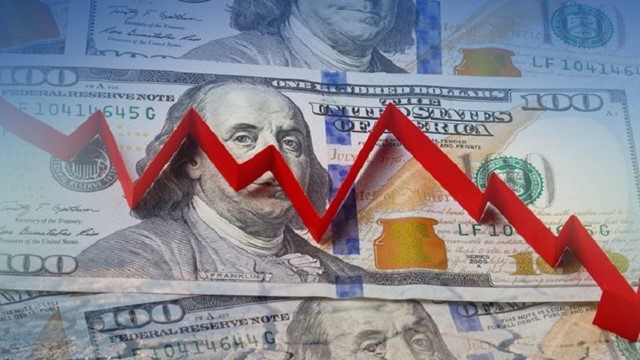 USD lao dốc không tưởng, giới đầu tư thận trọng 'quay lưng': Chuyện gì xảy ra?