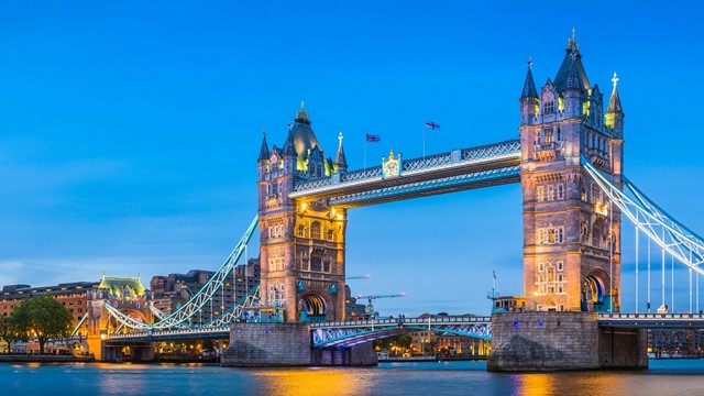 Lượng người nhập cư vào Anh 'bốc hơi' gần 50%, vì đâu?