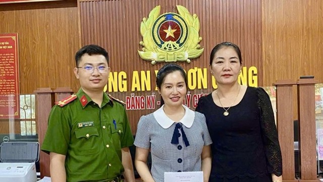 Chị T. nhận được 1,5 tỷ đồng chuyển vào tài khoản liền đi trình báo, công an lập tức vào cuộc