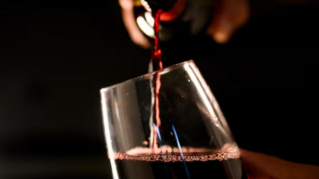 Phát hiện hóa chất độc hại trong 39 loại rượu vang, đe dọa nghiêm trọng sức khỏe sinh sản con người