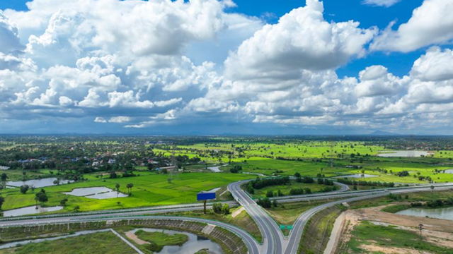 Chọn nhà thầu Trung Quốc cho dự án đường cao tốc hơn 180km nối thủ đô với thành phố cảng, vốn đầu tư 52.000 tỷ đồng