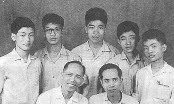 Nhà Toán học lẫy lừng Việt Nam góp công viết sách Toán của Liên Xô: Là PGS.TS, Nhà giáo Nhân dân, 2 lần nhận Huân chương Lao động