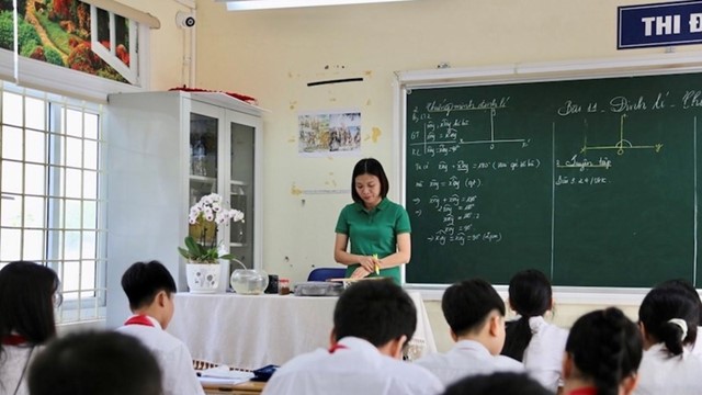Chính thức: Nhà nước không cấm dạy thêm, học thêm, giáo viên nhận đặc quyền cao nhất về lương và phụ cấp