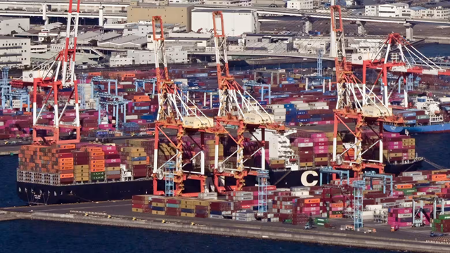 Nền kinh tế lớn thứ 4 thế giới lung lay: 6 vòng đàm phán vẫn 'dậm chân tại chỗ', hàng hóa sang Mỹ giảm với tốc độ không tưởng