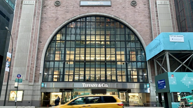 Bắt giữ người đàn ông 50 tuổi đứng sau vụ trộm số trang sức kim cương hơn 6 tỷ đồng 