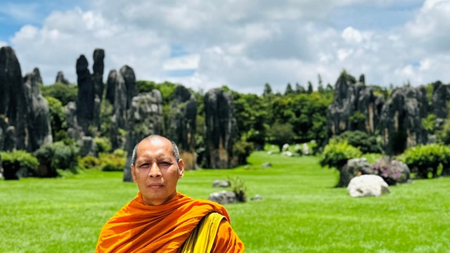 Hơn 1.040 tỷ đồng ‘không cánh mà bay’, sư trụ trì chùa nổi tiếng đâm đơn kiện ngân hàng