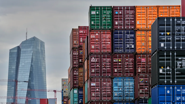 Nền kinh tế lớn thứ 3 thế giới lung lay: Người dân hạn chế chi tiêu, gần 12.000 công ty tuyên bố phá sản