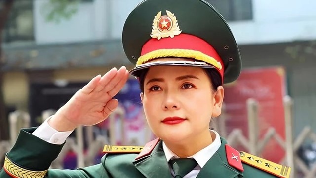 NSND nổi tiếng cả nước vừa được nâng lương sĩ quan cấp bậc Đại tá, hôn nhân viên mãn bên chồng NSƯT