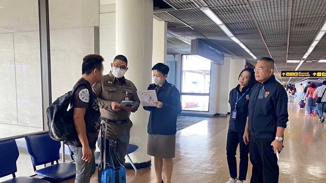 Bắt giữ doanh nhân ngoại quốc ngay tại sân bay, lộ giao dịch bất chính hơn 9.208 tỷ đồng