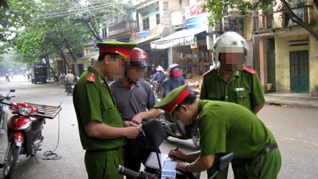 Từ nay, Công an xã được quyền làm việc này mà không phải báo trước với người dân