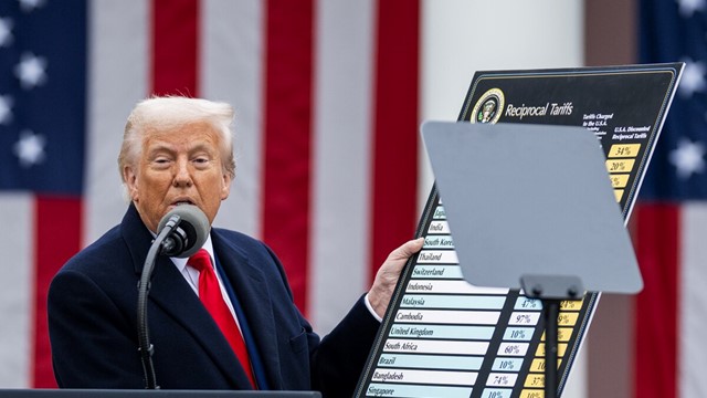 Quốc gia Đông Nam Á đếm ngược đến ngày Mỹ áp thuế 36%: 7 ngành công nghiệp gặp rủi ro, hàng triệu việc làm bị đe dọa