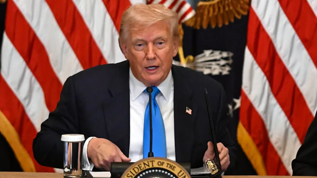 Mỹ dựng 'bức tường thuế' cao nhất 90 năm, kinh tế toàn cầu đối diện cú sốc?