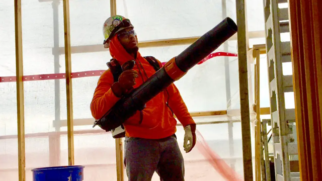 Thợ lắp ống kiếm hơn 2 tỷ đồng/năm, không cần bằng Đại học