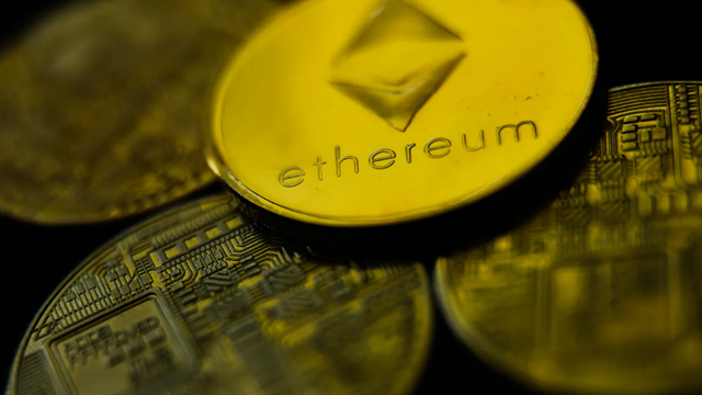 Fed phát tín hiệu cắt giảm lãi suất: Ether vượt mốc lịch sử, Bitcoin xóa sạch đà tăng