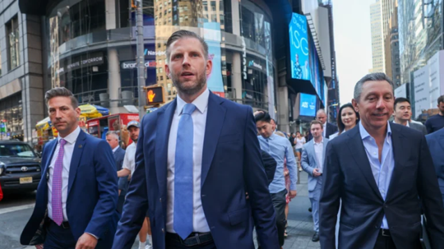 Con trai ông Trump bị loại khỏi HĐQT công ty tiền điện tử nổi tiếng