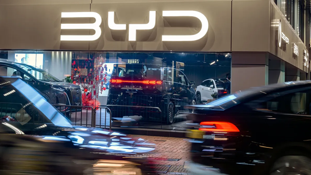 45 tỷ USD vốn hóa bốc hơi, giới đầu tư nghi ngờ: Chuyện gì đã xảy ra với 'vua xe điện' BYD?