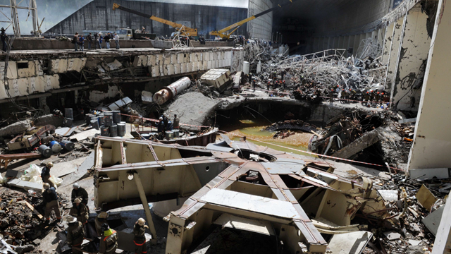 Tua-bin nứt toác, vỡ đập thủy điện có sức chứa gấp 3 lần thủy điện Hòa Bình, hơn 2.000 cứu hộ được điều động: Là thảm họa kinh hoàng từng khiến thế giới chấn động