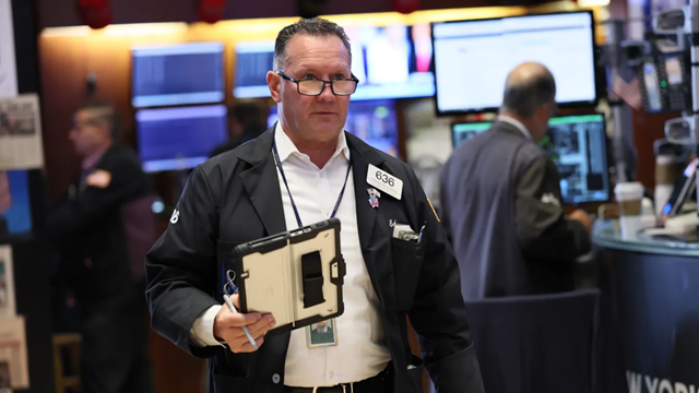 Chứng khoán Mỹ nhuốm sắc đỏ sau khi Chủ tịch Fed giải thích về quyết định hạ lãi suất 0,25%