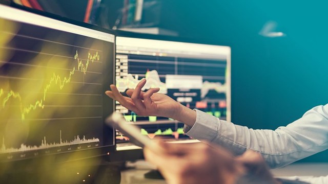 Một phút nắm trọn thị trường trước giờ giao dịch phiên 29/9: Mỹ áp thuế tới 50% với hàng xuất khẩu tỷ USD của Việt Nam, Hòa Phát ‘thoát hiểm’ tại EU