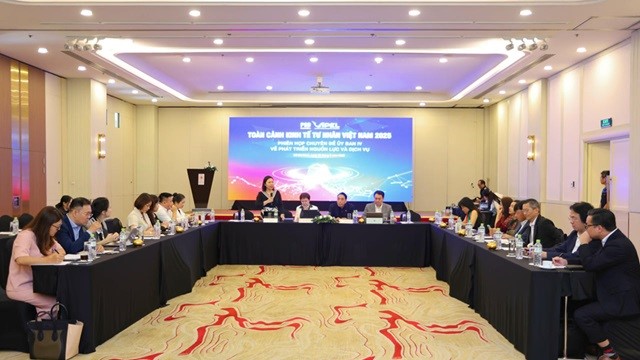 Lãnh đạo Vietjet, PNJ cùng hơn 25 doanh nghiệp góp ý chính sách phát triển kinh tế tư nhân