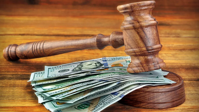 Nền kinh tế lớn nhất thế giới lung lay: Người dân hạn chế chi tiêu, hơn 100 công ty nộp đơn xin phá sản