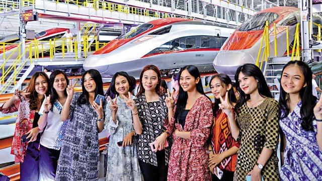 Chọn nhà thầu Trung Quốc, siêu dự án tàu cao tốc lo vỡ nợ hơn 192.351 tỷ đồng