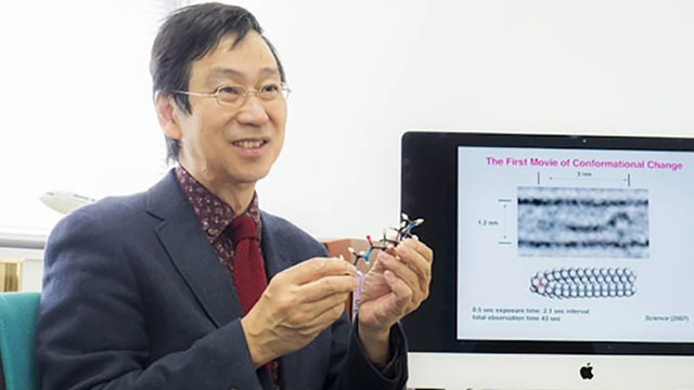 Giáo sư Hóa học nổi tiếng rời Nhật Bản đến Trung Quốc cống hiến, quyết tâm mở rộng giới hạn của khoa học vật liệu hiện đại