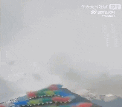 Bí thư Huyện ủy mất chức vì bê bối bắn pháo tai tiếng