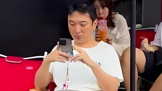 Đại gia BĐS hơn 70 tuổi vẫn còng lưng trả nợ, con trai sang Nhật đánh bài, vung tay mua đứt biệt thự 250 tỷ đồng