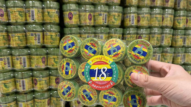 Dầu hít thảo dược Thái Lan ‘gây sốt’ ở Việt Nam nhiễm khuẩn vượt mức cho phép, khuyến cáo người dân kiểm tra lô sản xuất trước khi sử dụng