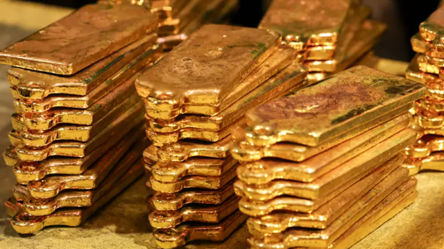 Chuyên gia cập nhật dự báo giá vàng từ nay đến hết năm 2026, người dân sắp mua cần chú ý