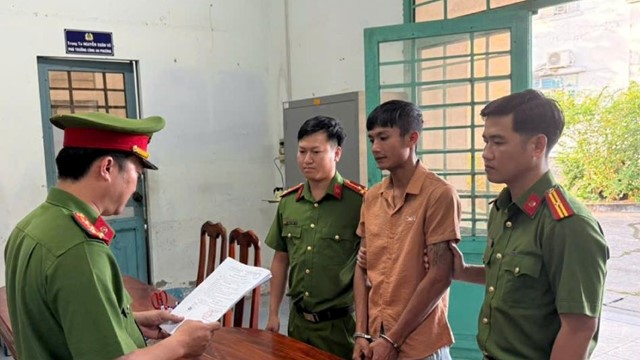 Bắt Trần Ngọc Định sinh năm 2001