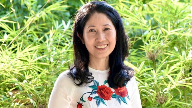 Bác sĩ người Việt được WHO giao nhiệm vụ quan trọng, là PGS, Tiến sĩ, Phó Hiệu trưởng trường Y, nhà có 3 thế hệ bác sĩ nội trú sản khoa