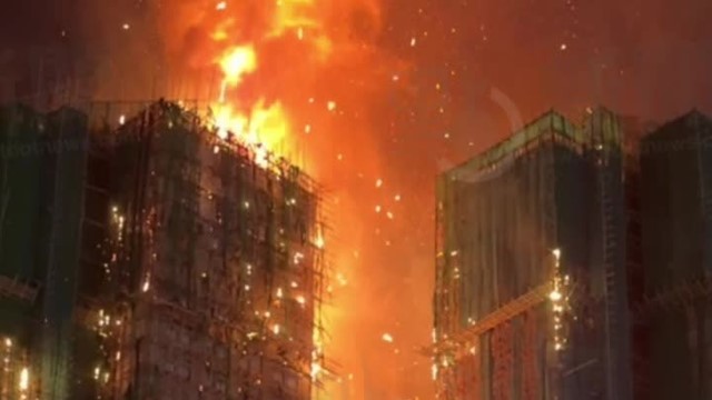 Thảm họa cháy chung cư ở Hồng Kông: Bắt giữ 15 người vì nghi ngộ sát