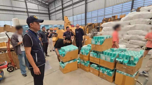 Đột kích kho hàng online, phát hiện hơn 160.000 khẩu trang và mỹ phẩm giả, nhiều sản phẩm quen mặt ở Việt Nam