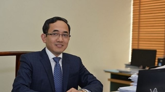 Giáo sư giàu nhất Việt Nam sở hữu tài sản 6.000 tỷ, là Chủ tịch trường đại học chính thức nhận quyết định bổ nhiệm chức danh