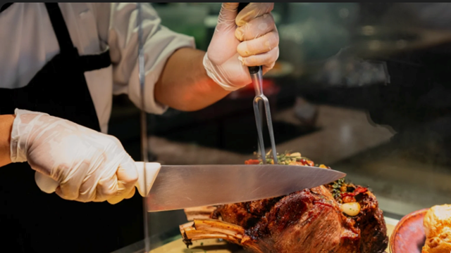 Chuỗi nhà hàng nổi tiếng bất ngờ đóng cửa toàn bộ 736 cơ sở trong 24 giờ: Chuyện gì xảy ra?